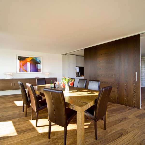 .radix | St63 | Esszimmer (Trennwand geöffnet) .radix | St63 | Esszimmer (Trennwand geoeffnet)