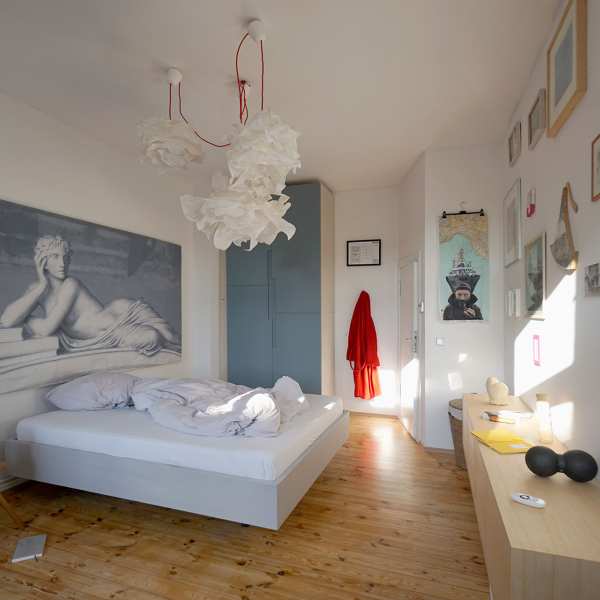 .radix | Wei14 | Bett in Ahorn gebeizt an Stahlgestell .radix | Wei14 | Bett in Ahorn gebeizt an Stahlgestell 1